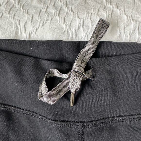 Lululemon Pin Stripe Wide Leg Cropped Yoga Lounge Pant - Picture 5 of 9